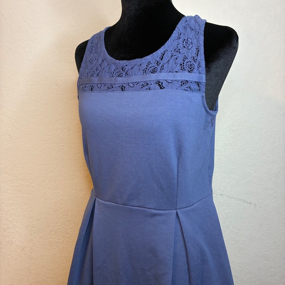 Altar'd State Womens Medium Dusty Blue Lace Yoke Fit & Flare Sleeveless Dress